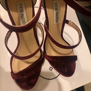 Steve Madden strappy heel